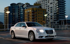 2012 Chrysler 300C, White