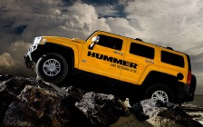 Hummer H3, Yellow