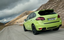 2012 Porsche Cayenne (958) GTS on the Road, Lime Green