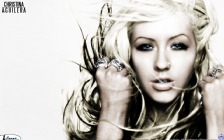 Christina Aguilera, Face