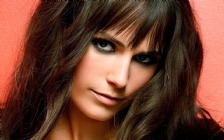 Jordana Brewster, Face