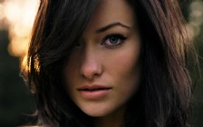 Olivia Wilde, Face