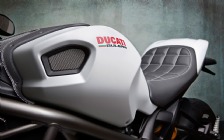 Ducati Monster 1100 Evo by Vilner, Tuning