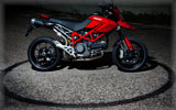 Ducati Hypermotard 1100, Red
