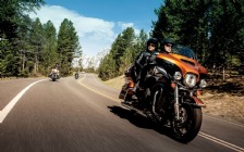2014 Harley-Davidson Touring on the Road
