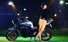 Honda CB400, Bikes & Girls