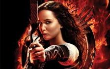 Hunger Games: Catching Fire, Jennifer Lawrence as Katniss, Bow & Arrow