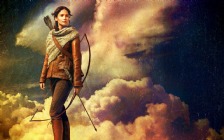 Hunger Games: Catching Fire, Jennifer Lawrence as Katniss, Bow & Arrow