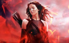 Hunger Games: Catching Fire, Jennifer Lawrence with Arrows