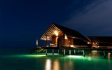 Beach And Sea, Hut