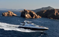 Beach and Sea, Azimut 100 Leonardo Yacht