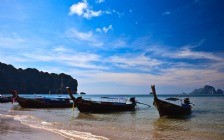 Beach and Sea, Boats