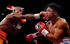 Floyd Mayweather vs Victor Ortiz