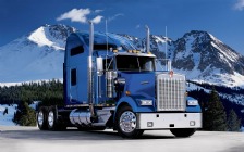 Kenworth W900 in the Mountains, Blue