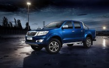 2013 Toyota Hilux Invincible, Blue
